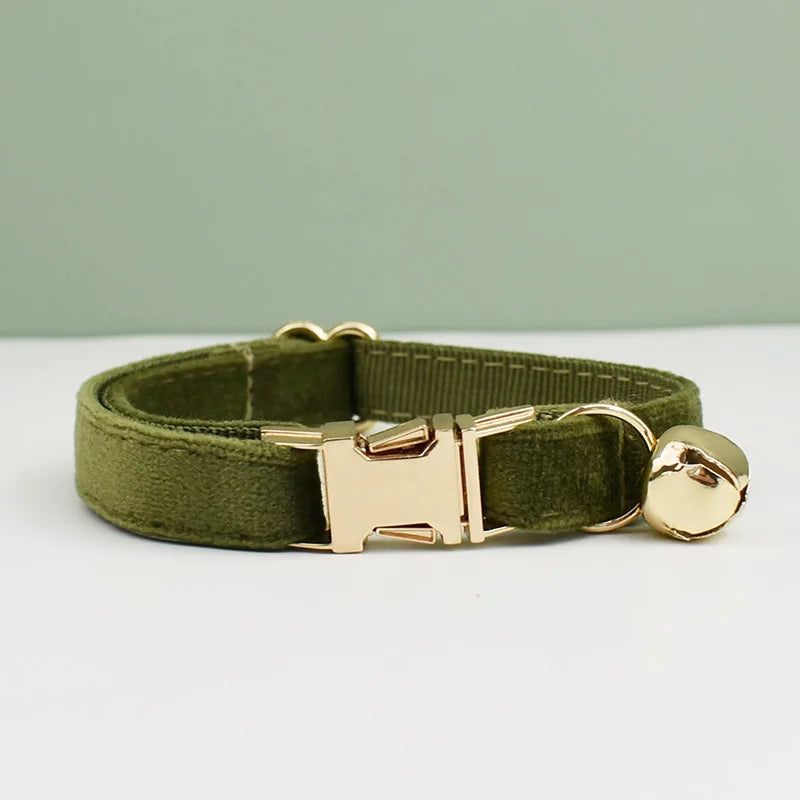 Velvet Cat Collar – Elegant, Soft & Comfortable