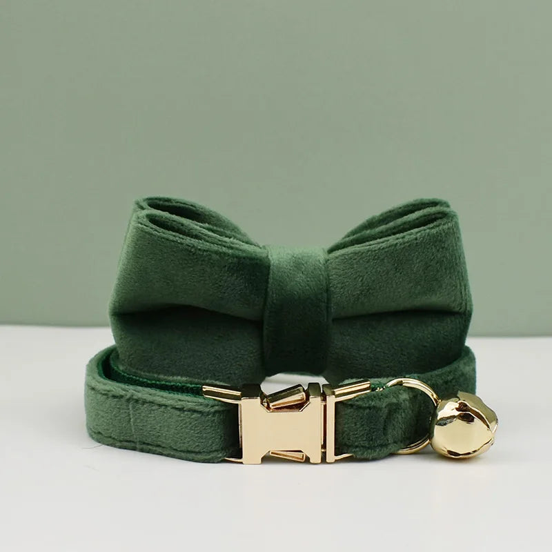 Velvet Cat Collar – Elegant, Soft & Comfortable