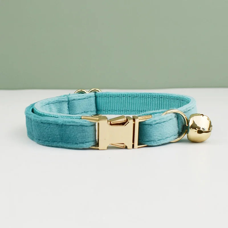 Velvet Cat Collar – Elegant, Soft & Comfortable