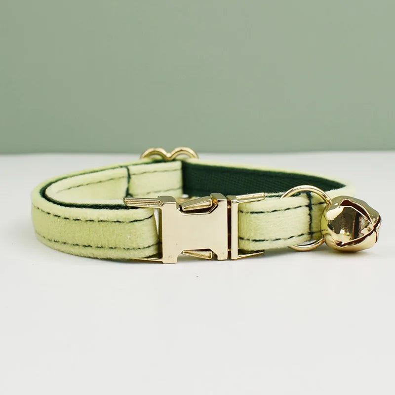 Velvet Cat Collar – Elegant, Soft & Comfortable