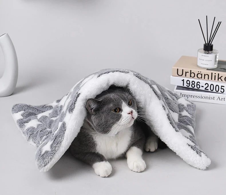 Flannel Pet Sleeping Mat – Soft & Cozy Bed for Dogs and Cats