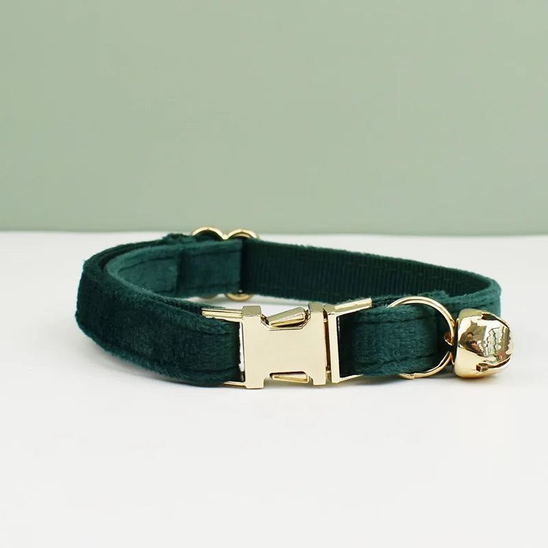 Velvet Cat Collar – Elegant, Soft & Comfortable